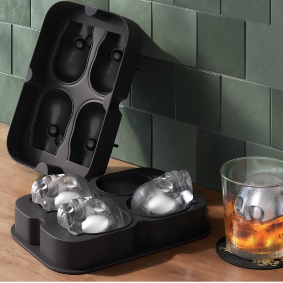 NWT Set of 2 Threshold Halloween Silicone Ice Tray Sets, Skulls & Pumpkins - Picture 2 of 3